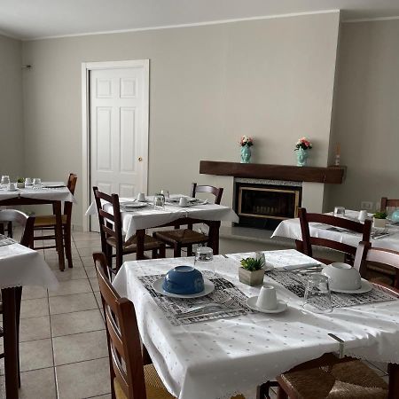 Casa Azzurra Camere Serravalle Sesia Εξωτερικό φωτογραφία